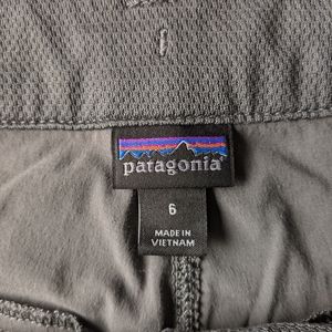 Women's Patagonia pants - straight leg size 6